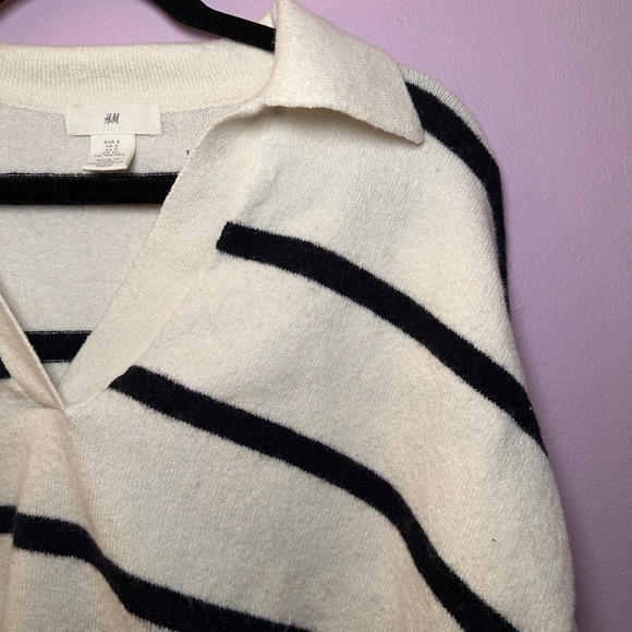 H&M Women’s Striped Collar Top l Size S - Picture 5 of 7